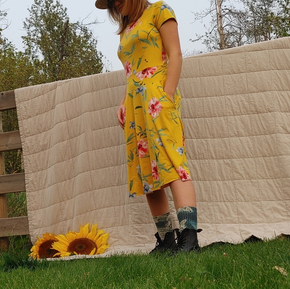 Handmade Midi Dress - Picture 2 of 3